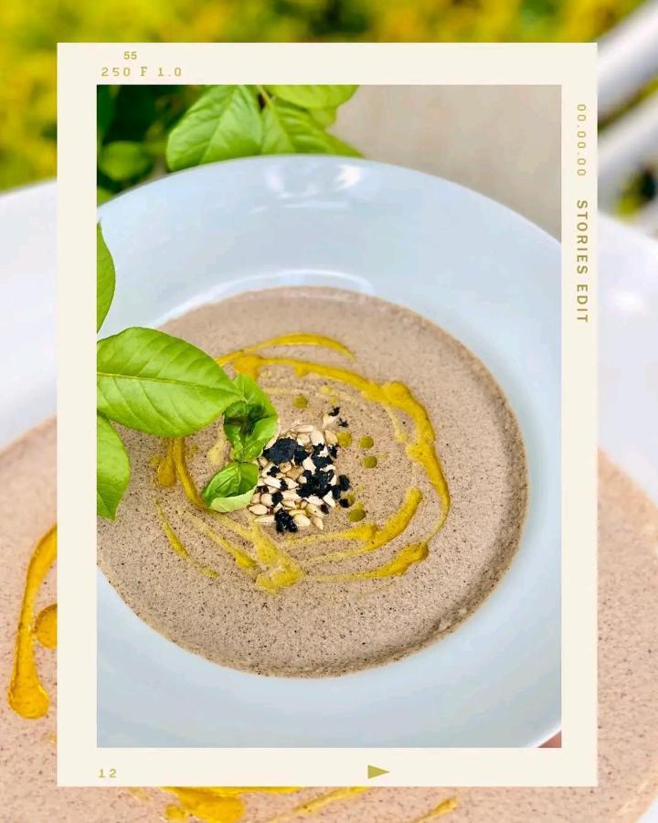 Hotel And Restaurant Velure Мукачево Екстер'єр фото